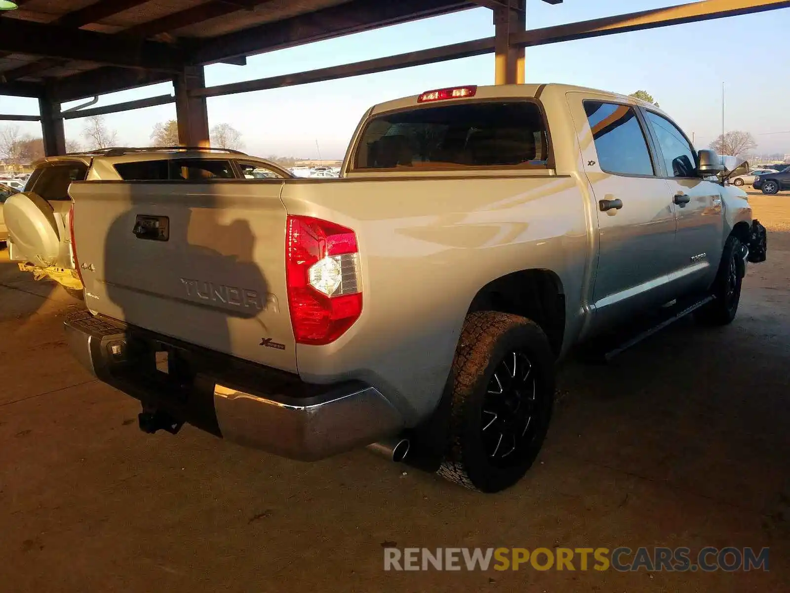 4 Photograph of a damaged car 5TFDW5F18KX848540 TOYOTA TUNDRA 2019