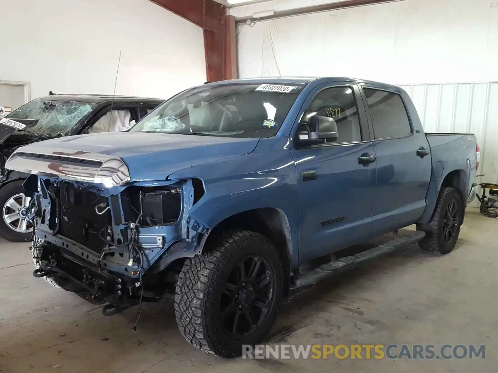 2 Photograph of a damaged car 5TFDW5F18KX853964 TOYOTA TUNDRA 2019