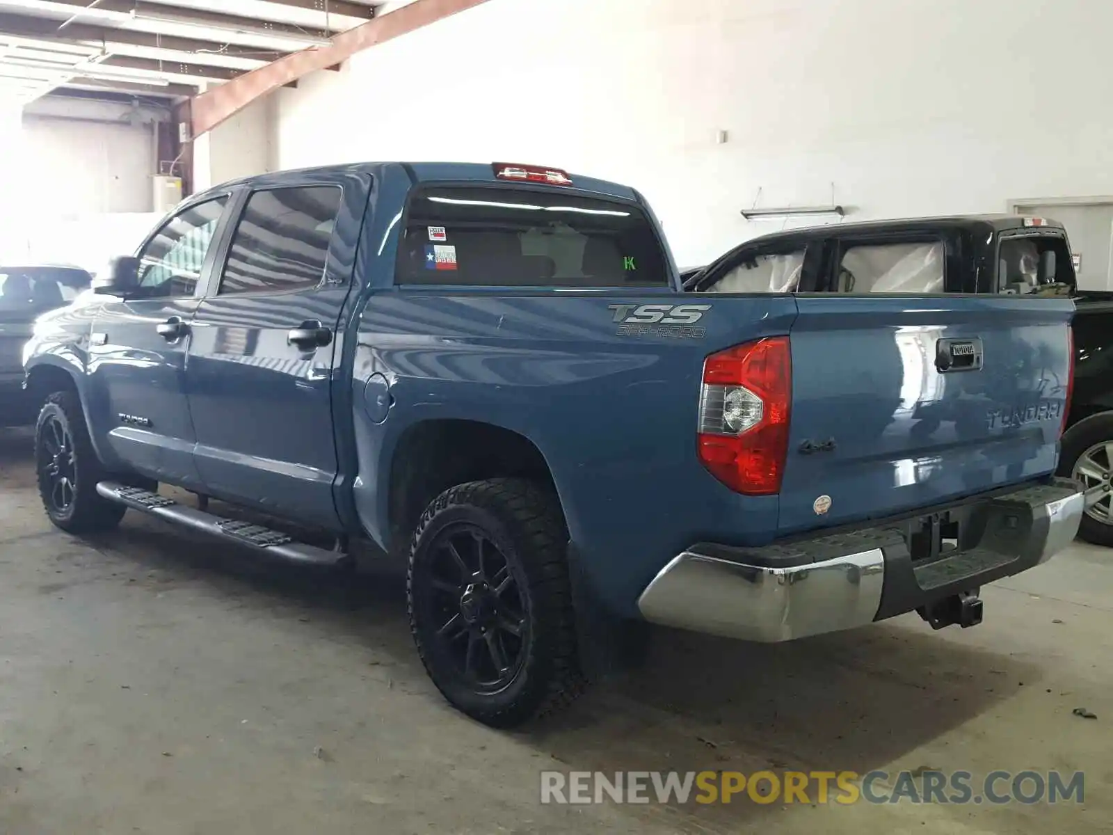 3 Photograph of a damaged car 5TFDW5F18KX853964 TOYOTA TUNDRA 2019