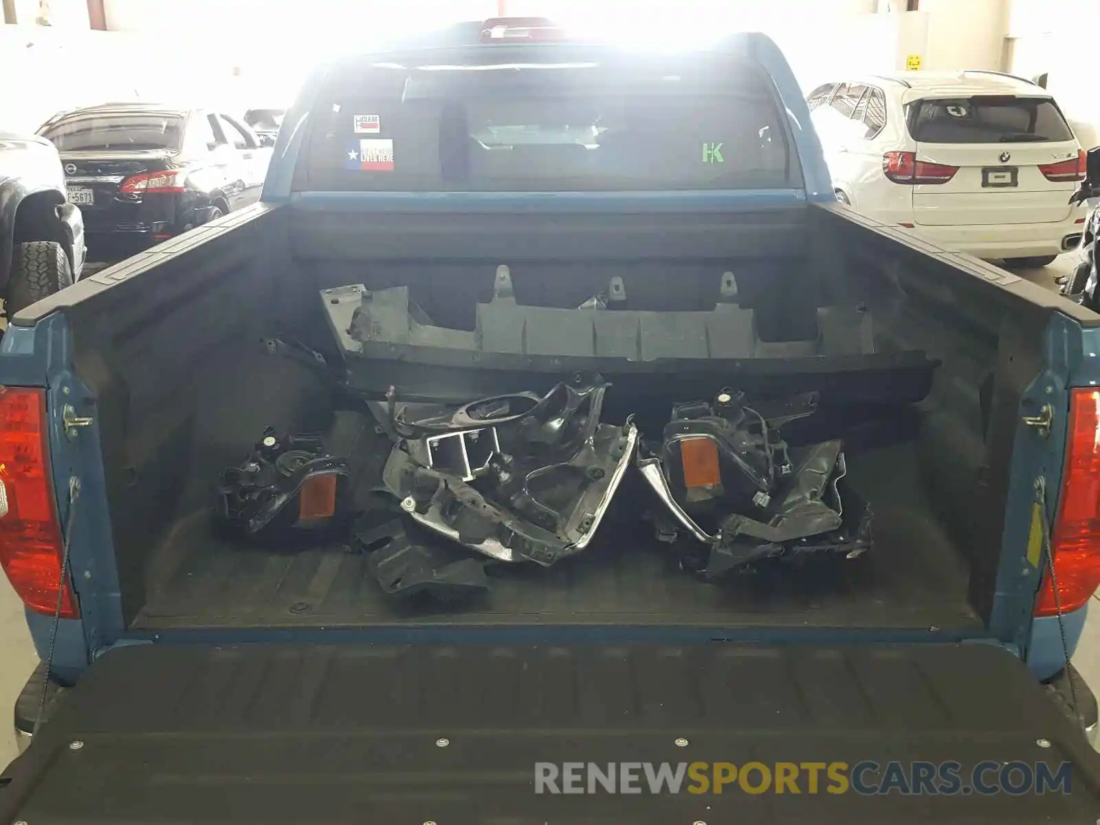 9 Photograph of a damaged car 5TFDW5F18KX853964 TOYOTA TUNDRA 2019