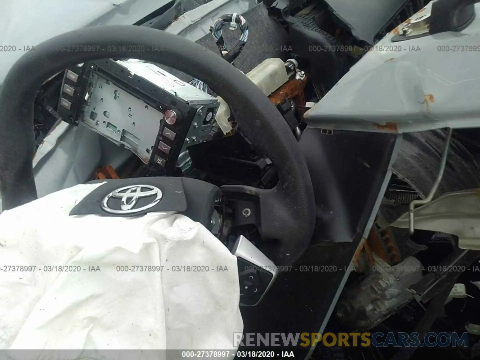 7 Photograph of a damaged car 5TFDW5F18KX854290 TOYOTA TUNDRA 2019