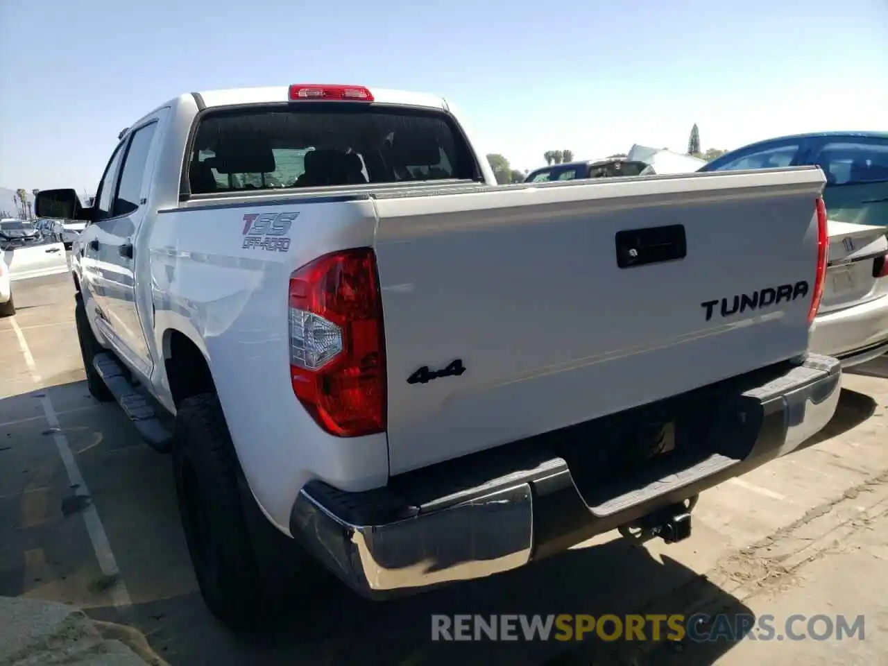 3 Photograph of a damaged car 5TFDW5F18KX855035 TOYOTA TUNDRA 2019