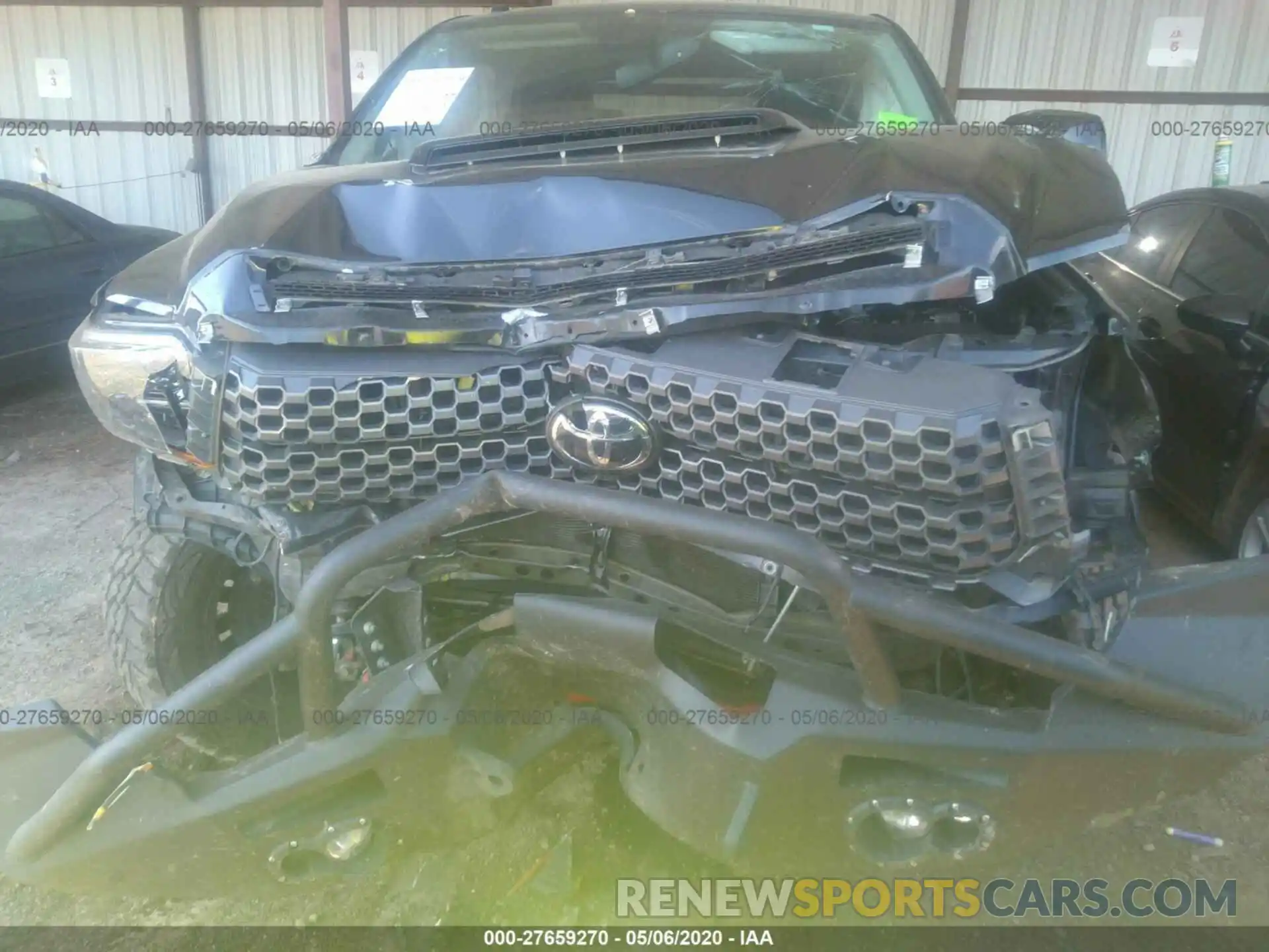 10 Photograph of a damaged car 5TFDW5F19KX787585 TOYOTA TUNDRA 2019