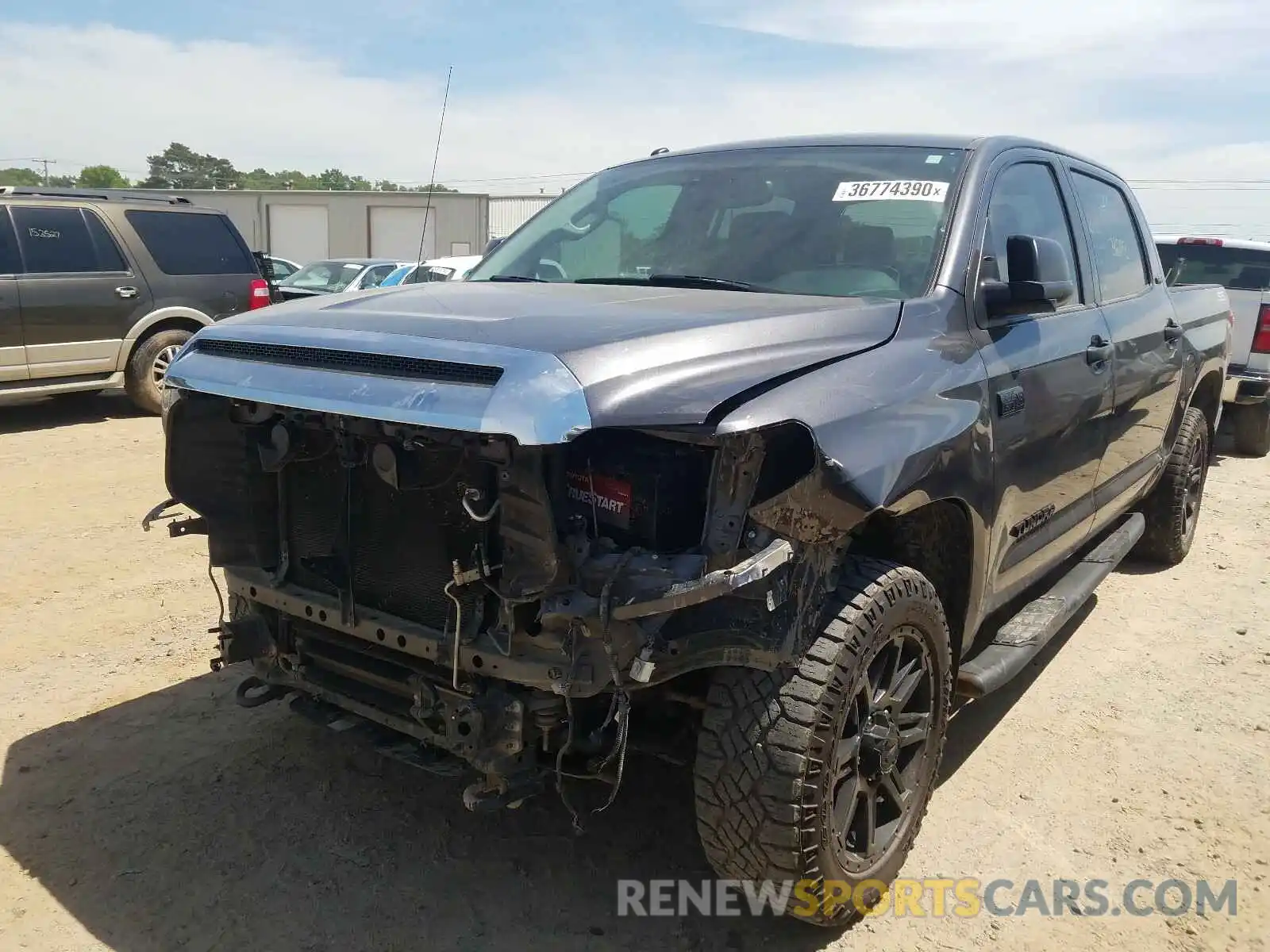 2 Photograph of a damaged car 5TFDW5F19KX790180 TOYOTA TUNDRA 2019