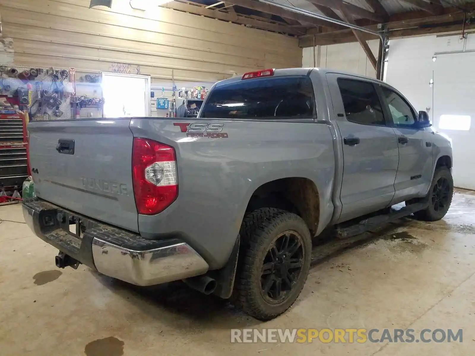 4 Photograph of a damaged car 5TFDW5F19KX793600 TOYOTA TUNDRA 2019