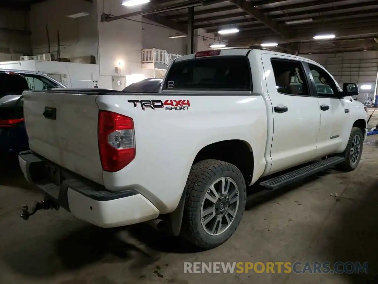 4 Photograph of a damaged car 5TFDW5F19KX822416 TOYOTA TUNDRA 2019