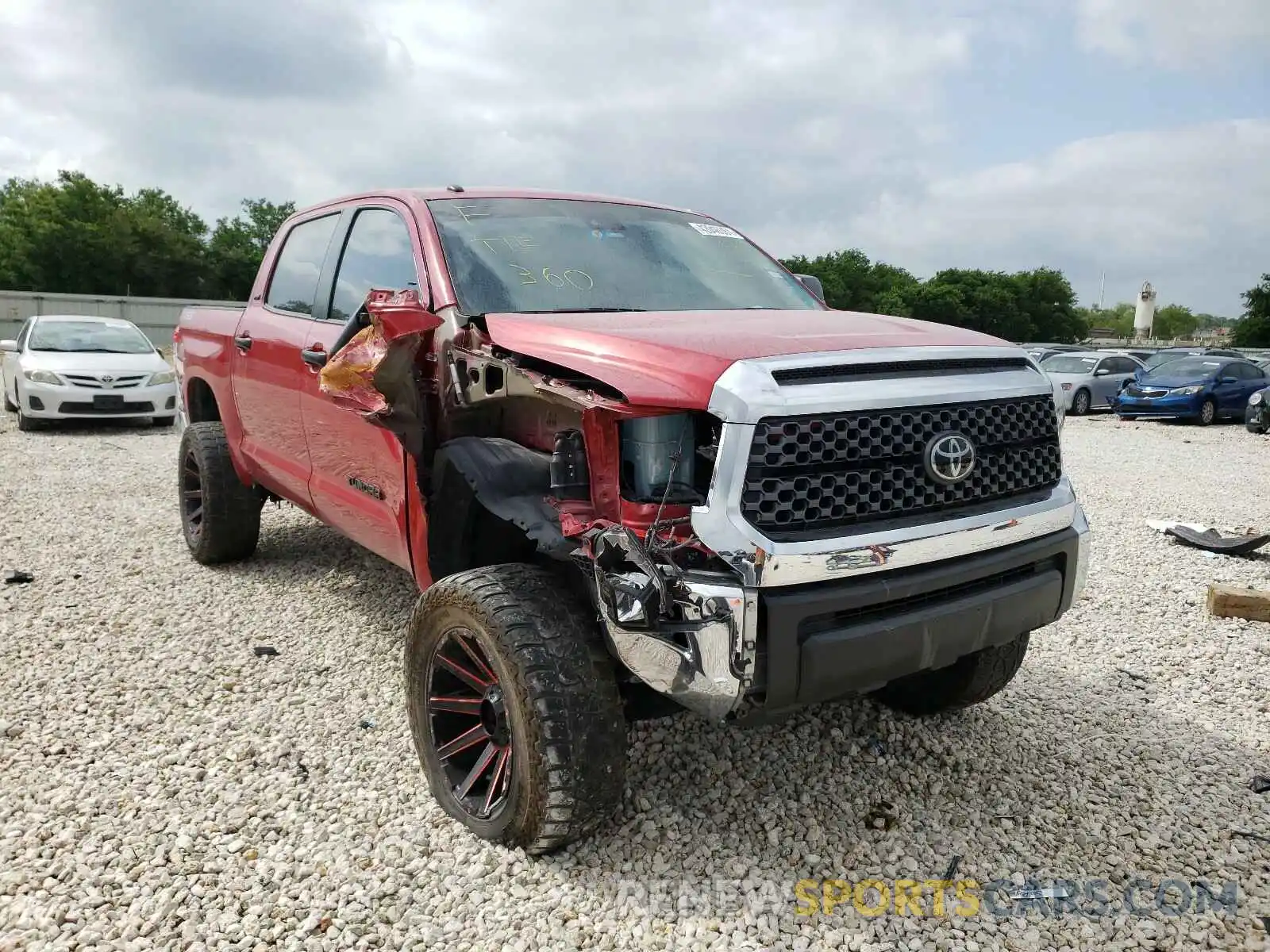 1 Photograph of a damaged car 5TFDW5F19KX839751 TOYOTA TUNDRA 2019