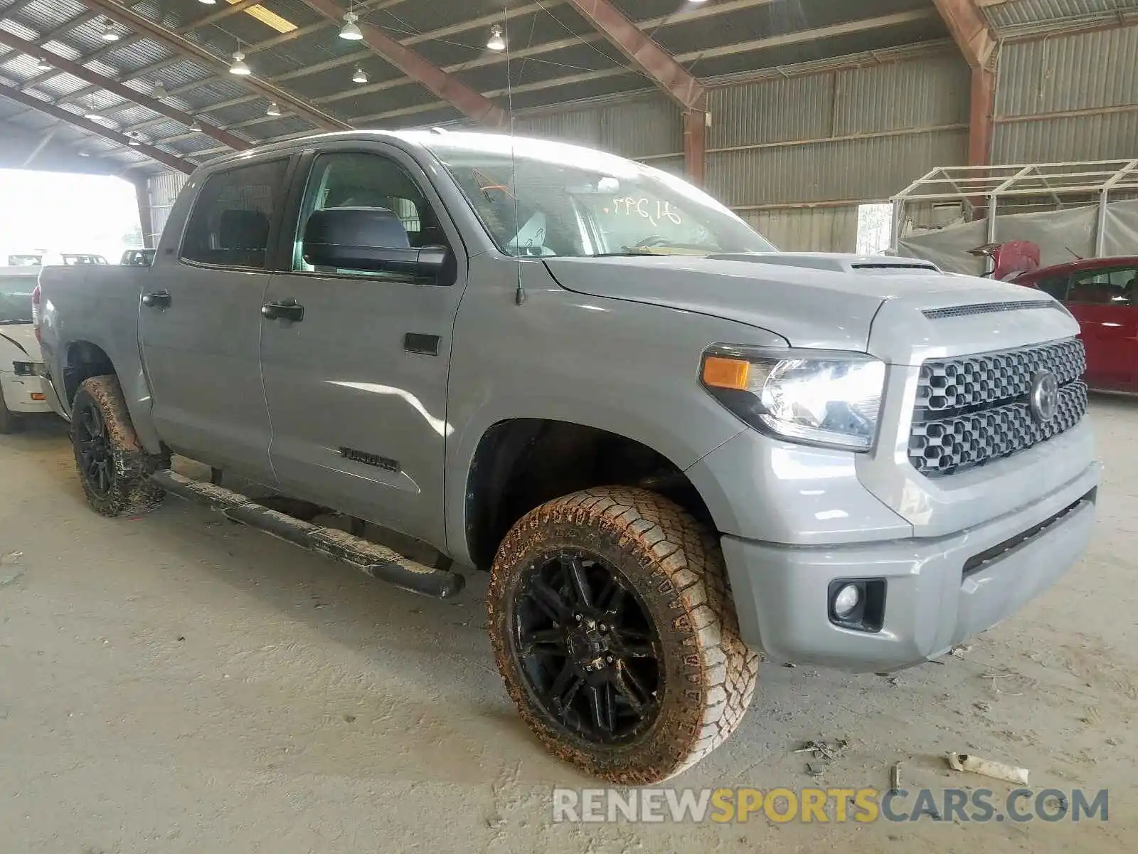 1 Photograph of a damaged car 5TFDW5F19KX844674 TOYOTA TUNDRA 2019