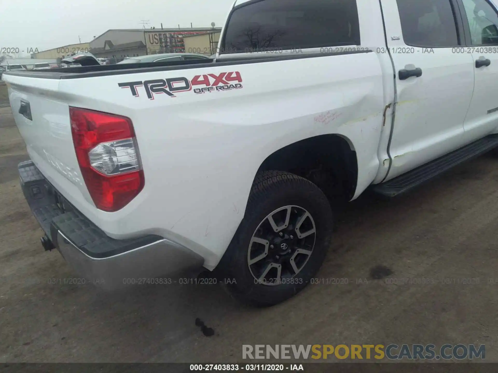 6 Photograph of a damaged car 5TFDW5F19KX846425 TOYOTA TUNDRA 2019