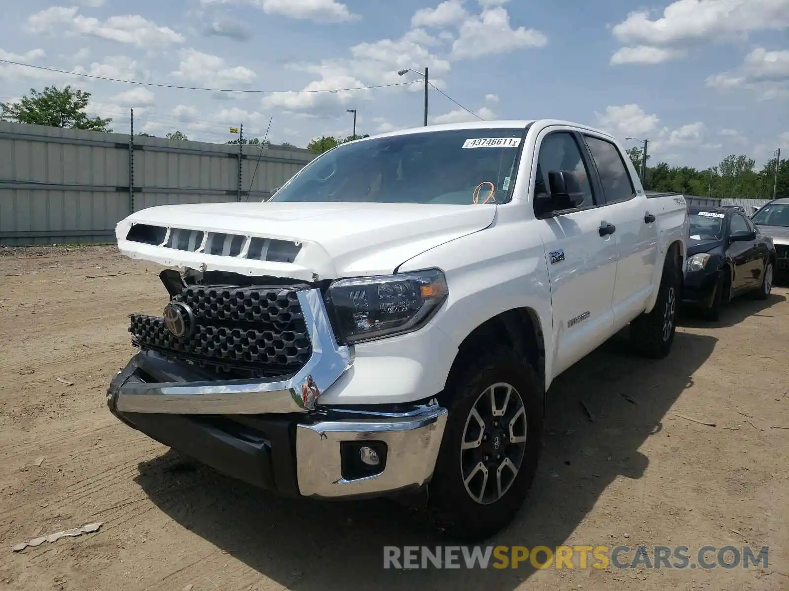 2 Photograph of a damaged car 5TFDW5F19KX858929 TOYOTA TUNDRA 2019