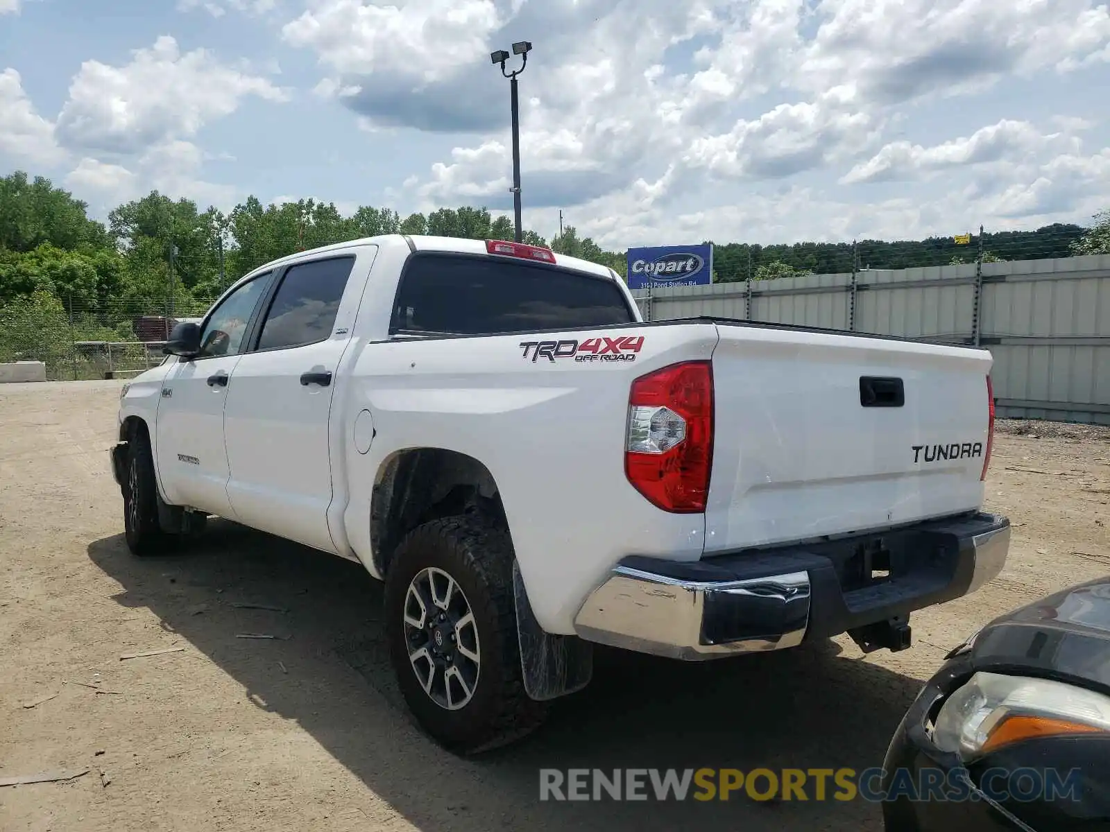 3 Photograph of a damaged car 5TFDW5F19KX858929 TOYOTA TUNDRA 2019