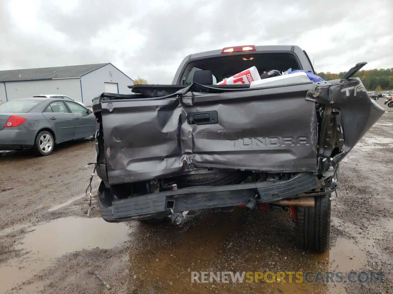 9 Photograph of a damaged car 5TFDW5F19KX861412 TOYOTA TUNDRA 2019