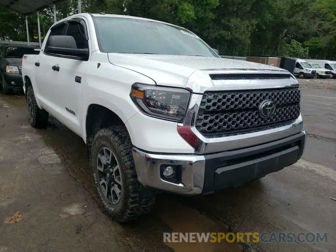 1 Photograph of a damaged car 5TFDW5F1XKX780208 TOYOTA TUNDRA 2019