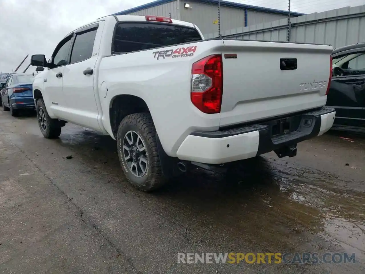 3 Photograph of a damaged car 5TFDW5F1XKX780208 TOYOTA TUNDRA 2019