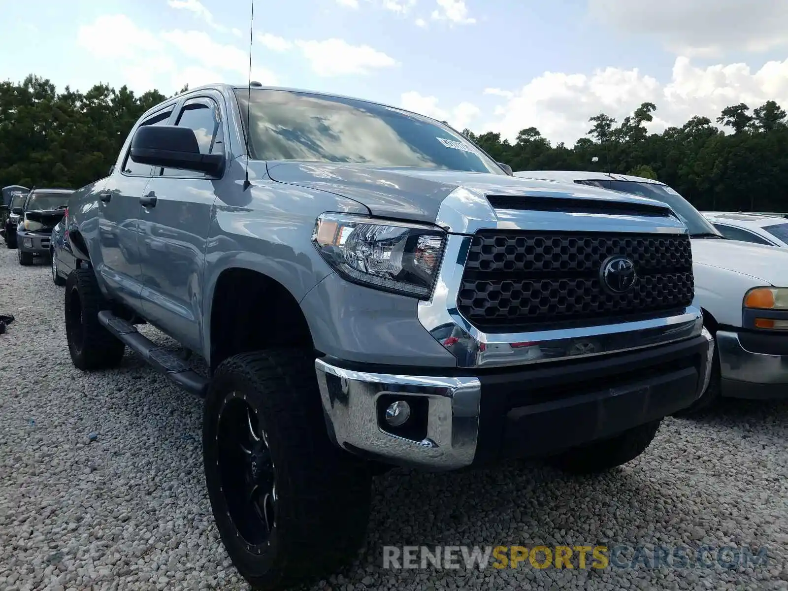 1 Photograph of a damaged car 5TFDW5F1XKX792746 TOYOTA TUNDRA 2019