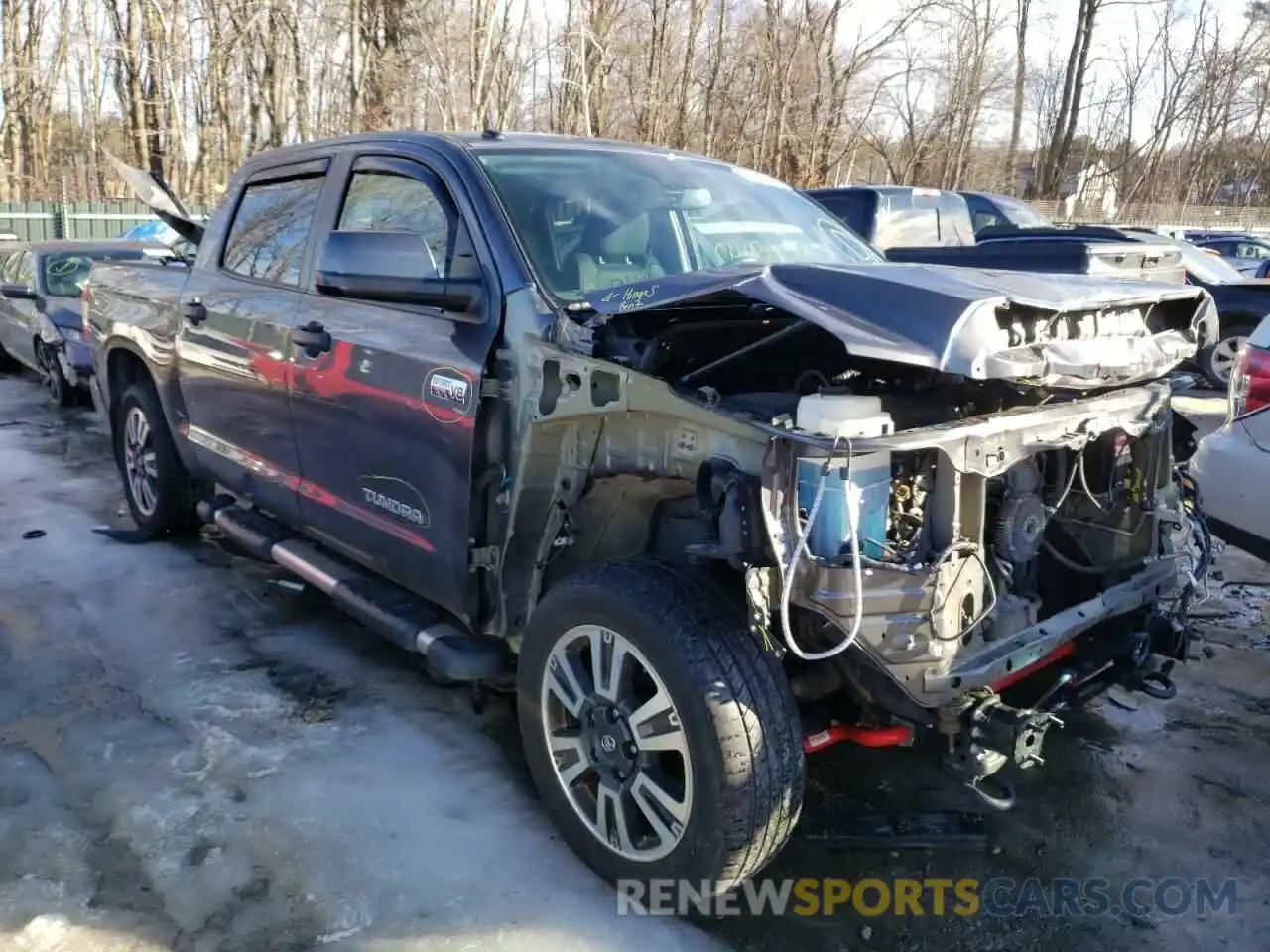 1 Photograph of a damaged car 5TFDW5F1XKX799986 TOYOTA TUNDRA 2019