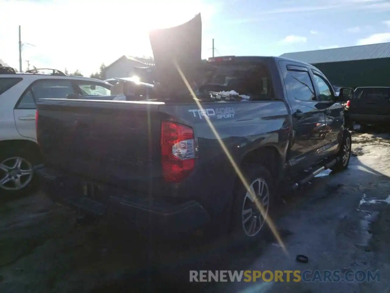 4 Photograph of a damaged car 5TFDW5F1XKX799986 TOYOTA TUNDRA 2019