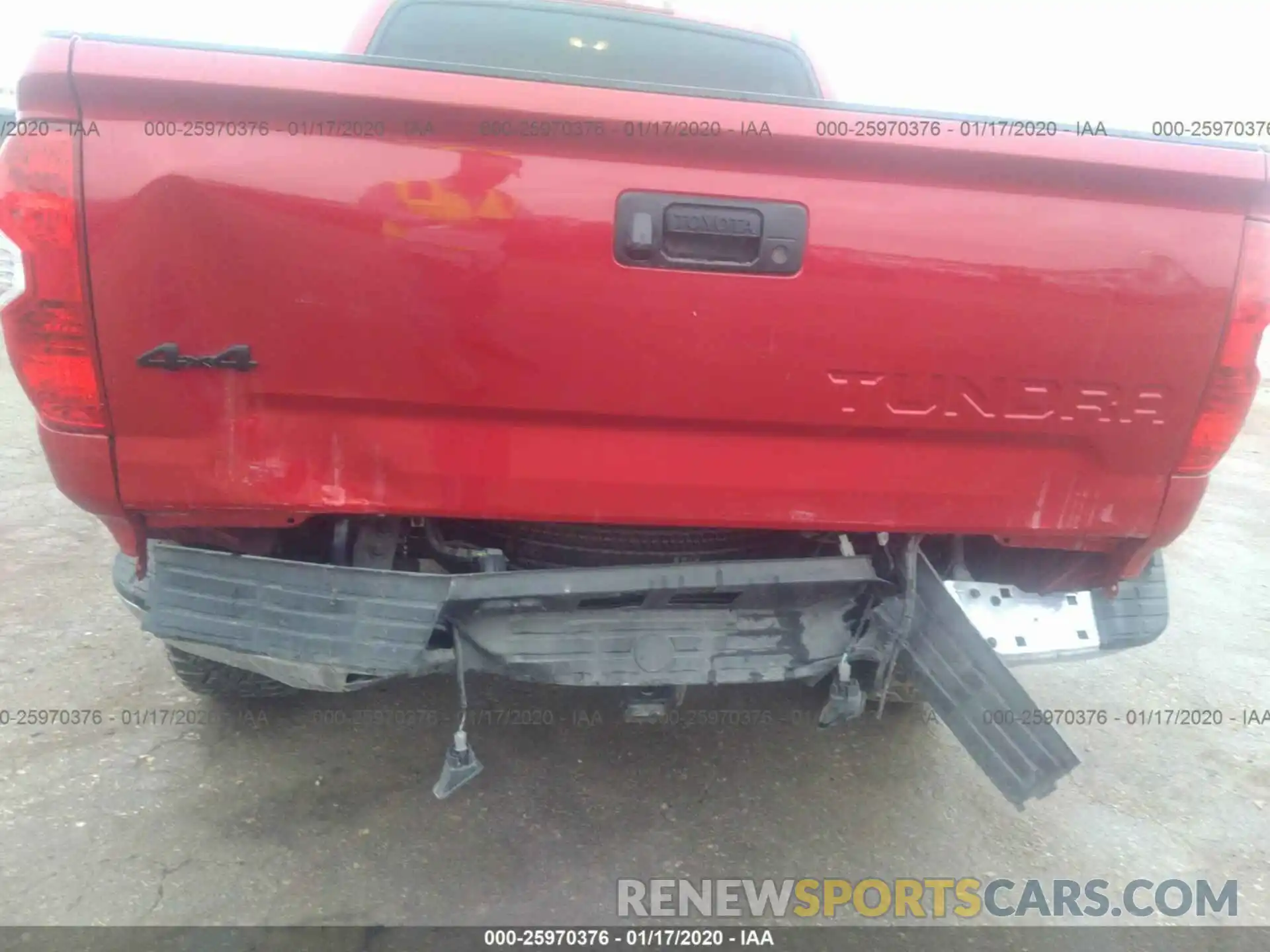 6 Photograph of a damaged car 5TFDW5F1XKX841086 TOYOTA TUNDRA 2019