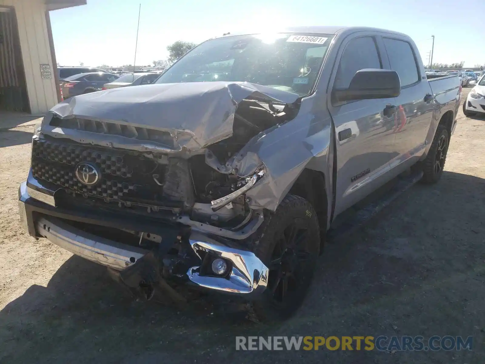 2 Photograph of a damaged car 5TFDW5F1XKX845297 TOYOTA TUNDRA 2019