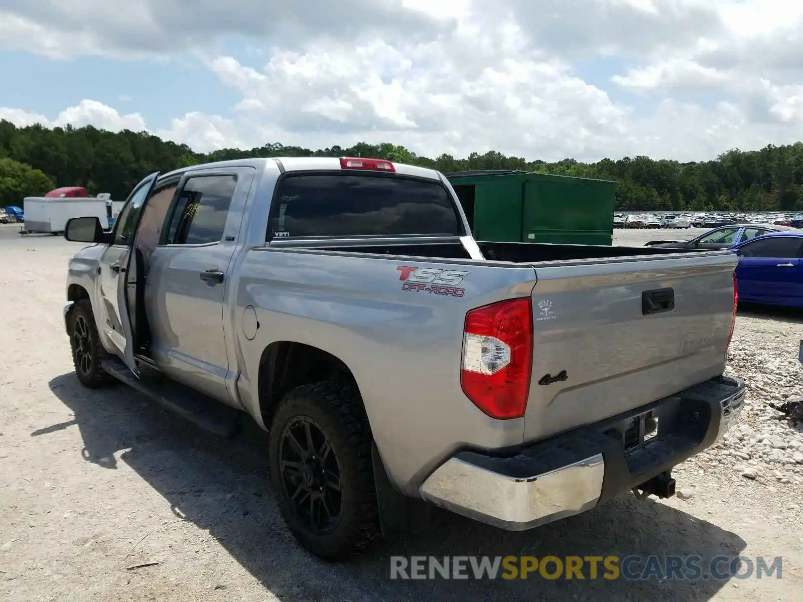 3 Photograph of a damaged car 5TFDW5F1XKX858714 TOYOTA TUNDRA 2019