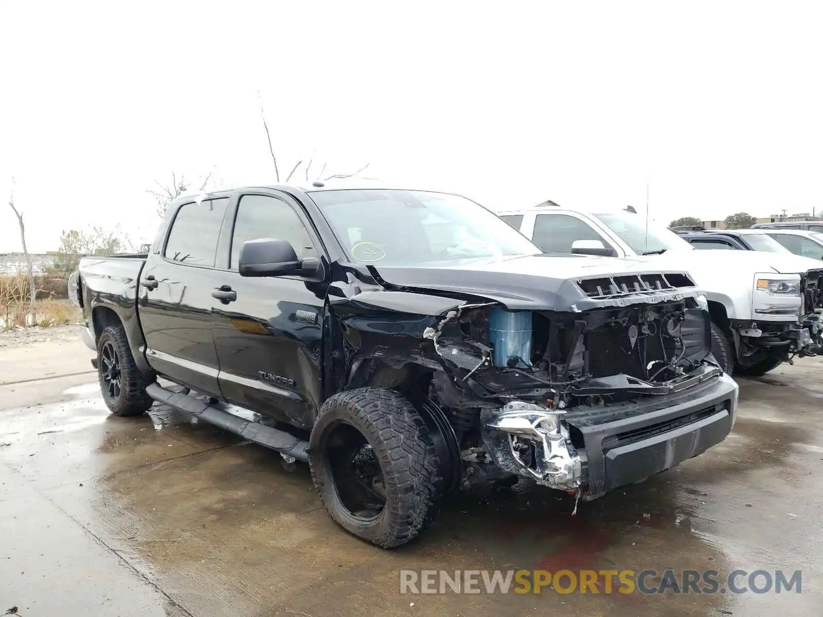 1 Photograph of a damaged car 5TFDW5F1XKX866473 TOYOTA TUNDRA 2019