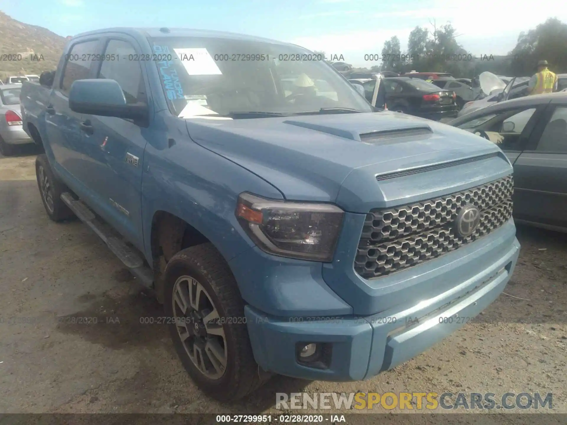 1 Photograph of a damaged car 5TFDY5F10KX781667 TOYOTA TUNDRA 2019