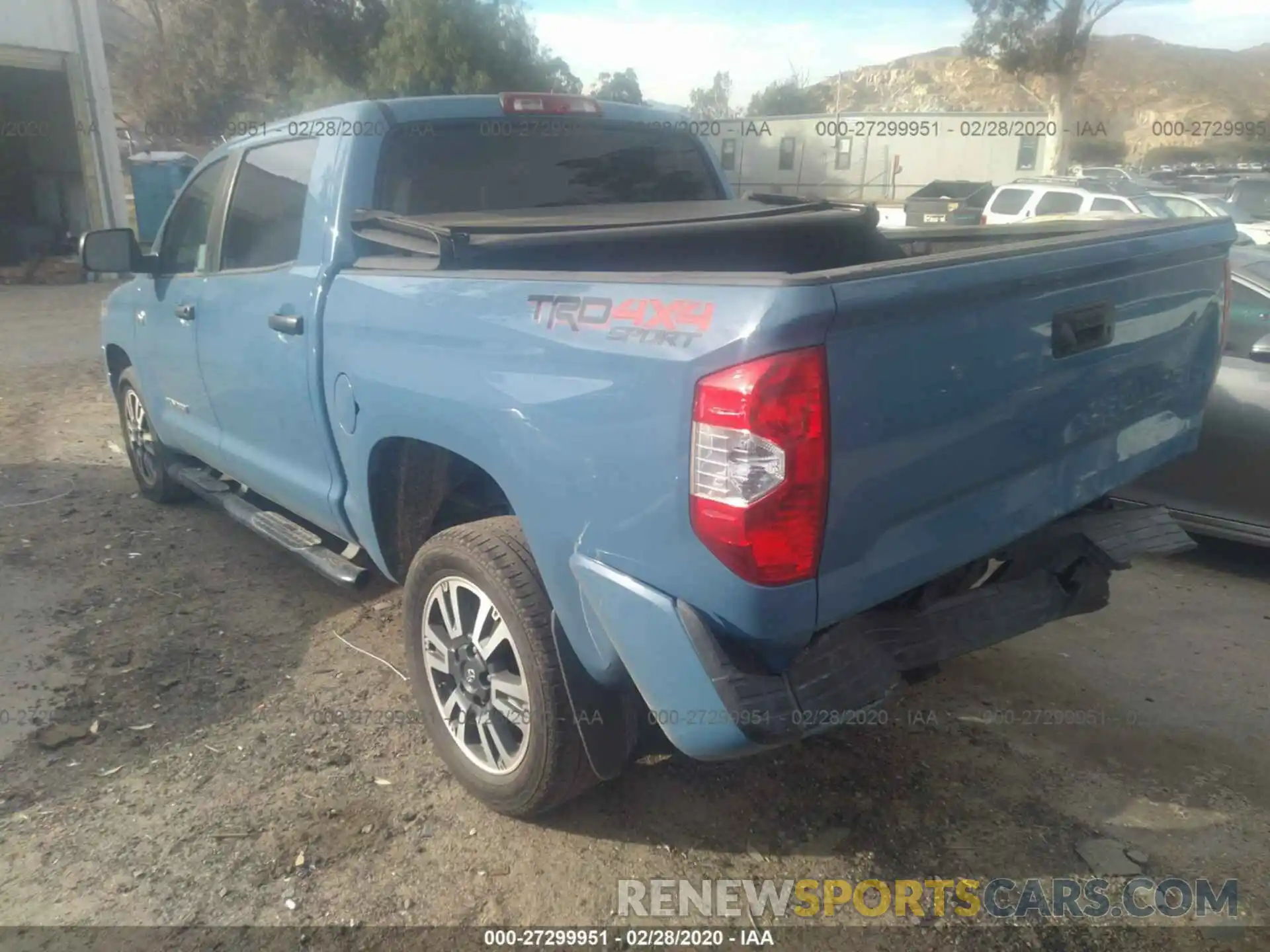 3 Photograph of a damaged car 5TFDY5F10KX781667 TOYOTA TUNDRA 2019