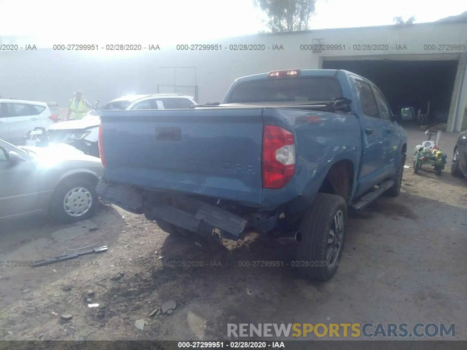 6 Photograph of a damaged car 5TFDY5F10KX781667 TOYOTA TUNDRA 2019