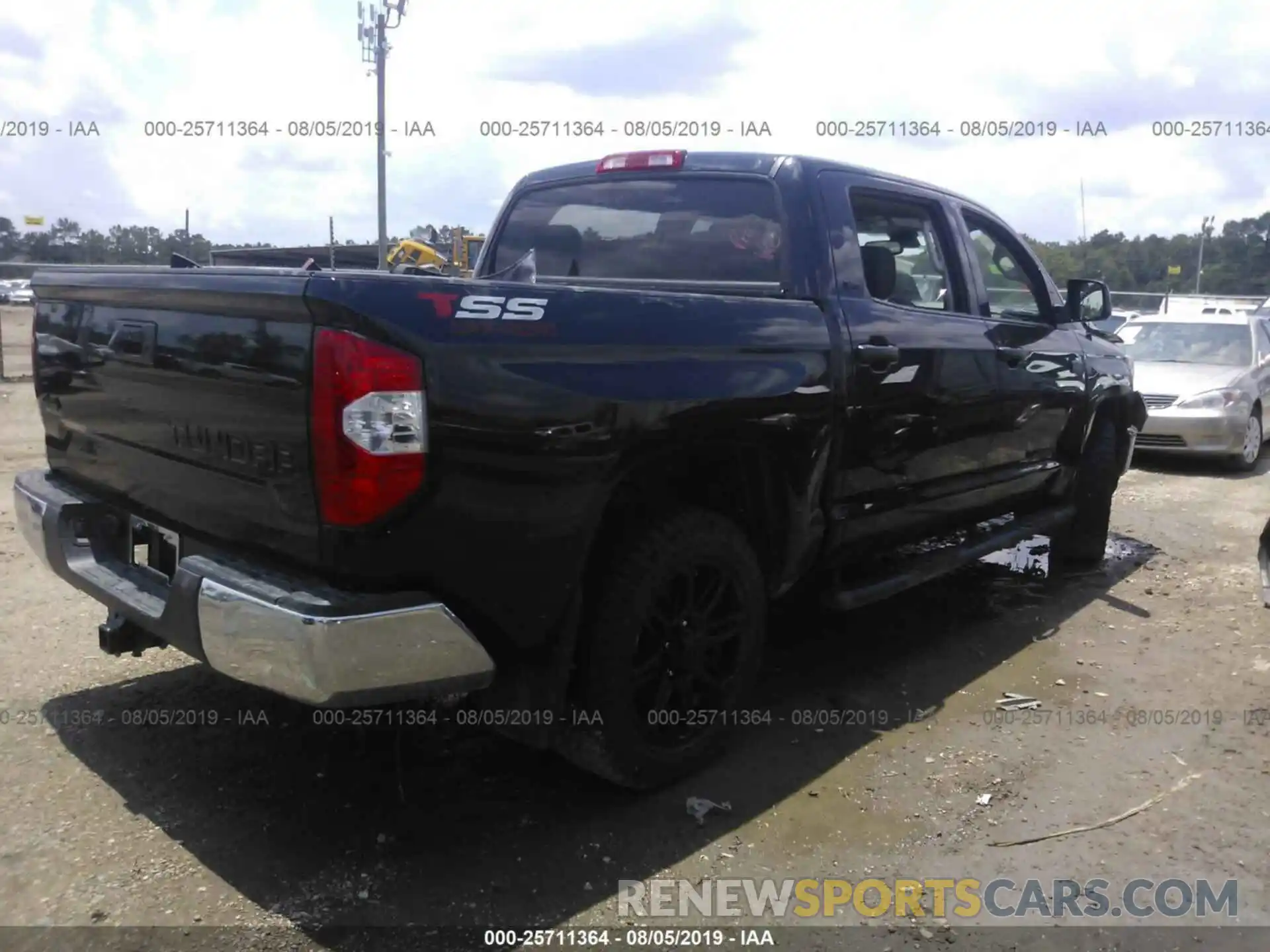 4 Фотография поврежденного автомобиля 5TFDY5F10KX839566 TOYOTA TUNDRA 2019