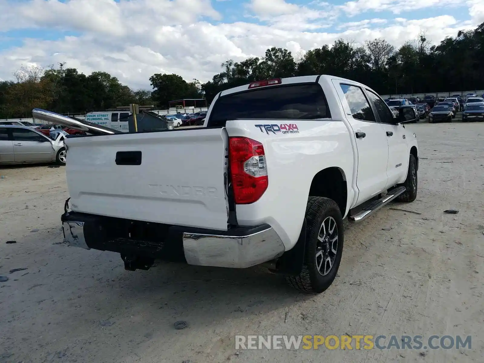 4 Photograph of a damaged car 5TFDY5F10KX846128 TOYOTA TUNDRA 2019