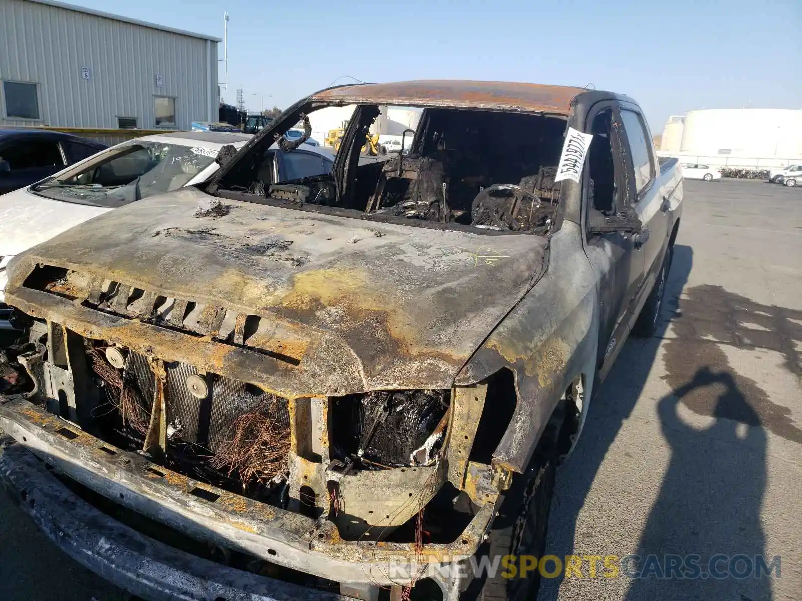 9 Photograph of a damaged car 5TFDY5F10KX848381 TOYOTA TUNDRA 2019