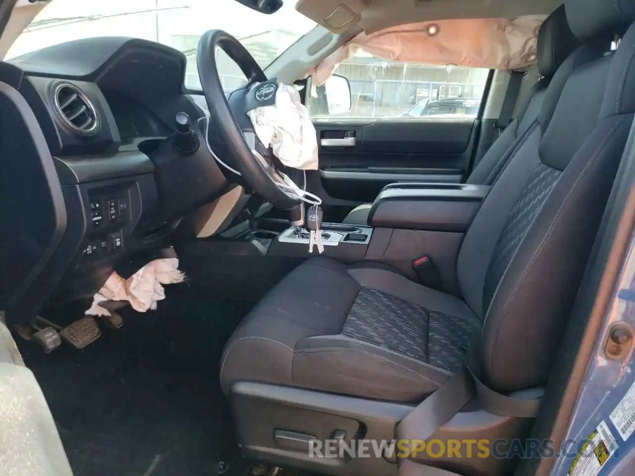 7 Photograph of a damaged car 5TFDY5F10KX848557 TOYOTA TUNDRA 2019