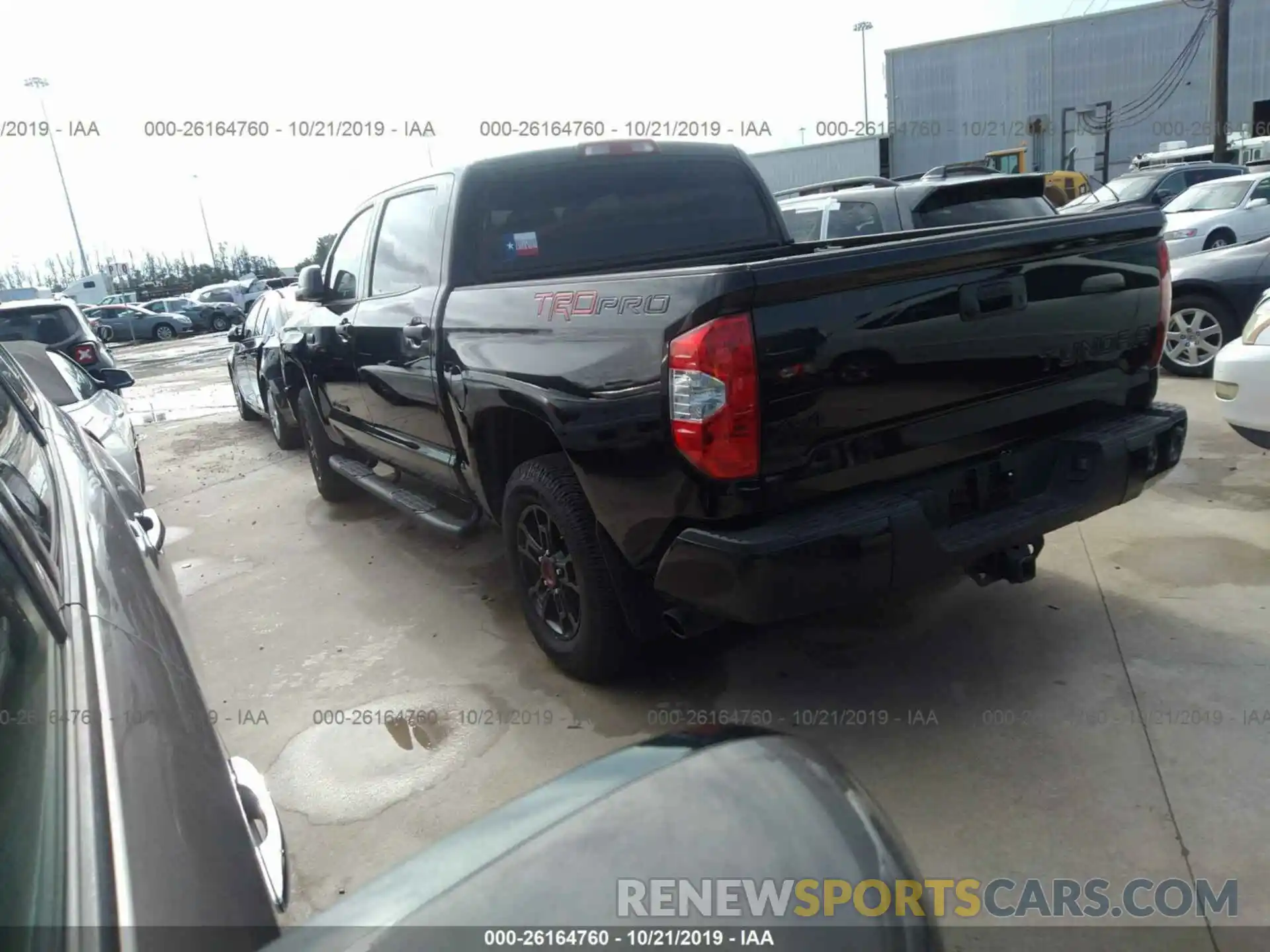 3 Photograph of a damaged car 5TFDY5F11KX795884 TOYOTA TUNDRA 2019