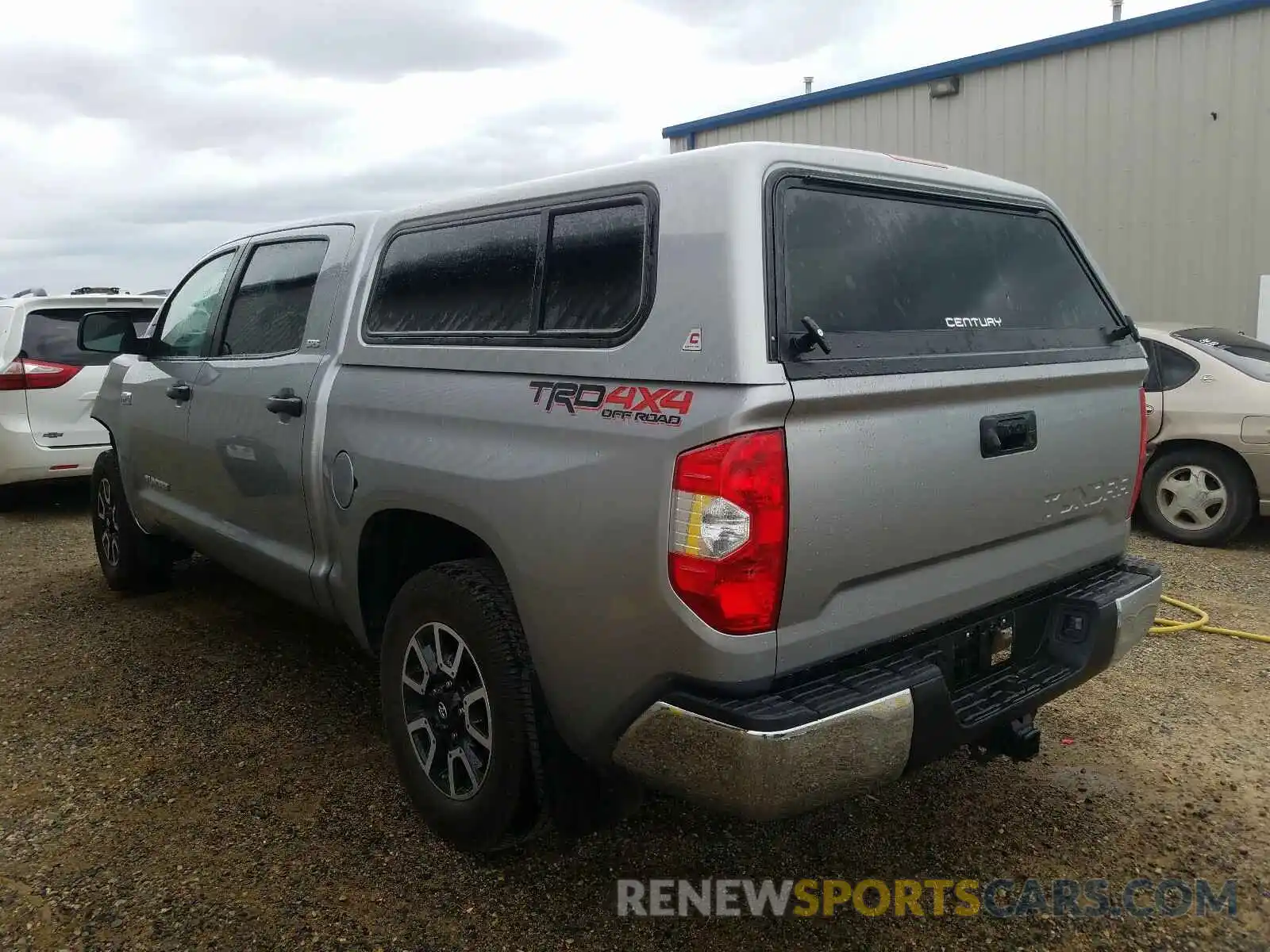 3 Photograph of a damaged car 5TFDY5F11KX806236 TOYOTA TUNDRA 2019