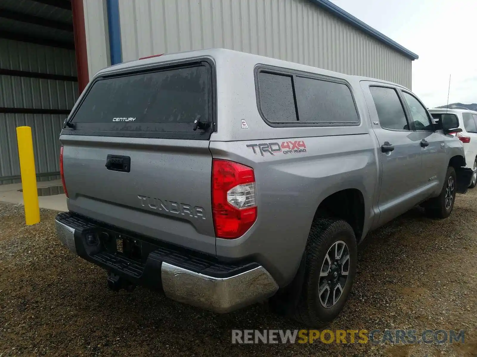 4 Photograph of a damaged car 5TFDY5F11KX806236 TOYOTA TUNDRA 2019