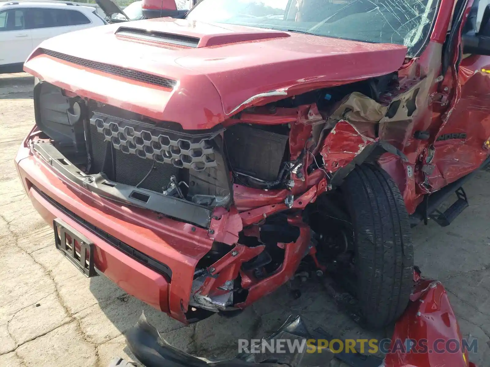 9 Photograph of a damaged car 5TFDY5F11KX849586 TOYOTA TUNDRA 2019