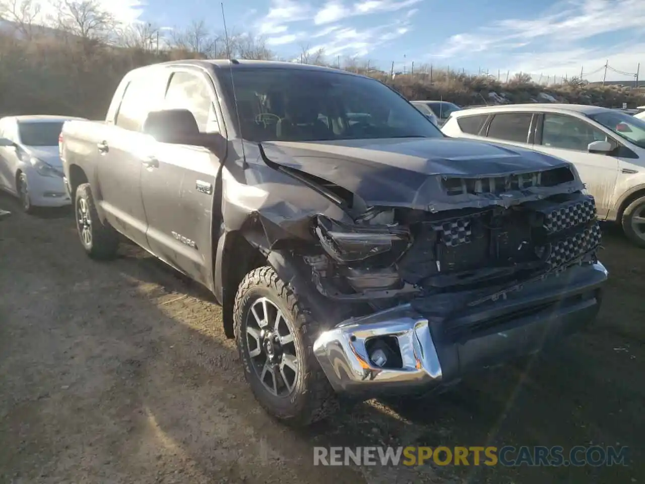 1 Photograph of a damaged car 5TFDY5F12KX781864 TOYOTA TUNDRA 2019