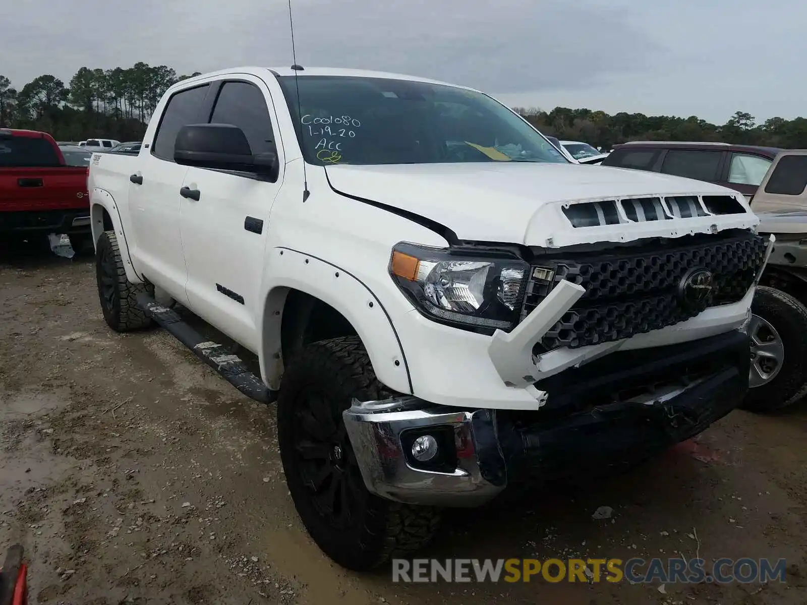 1 Photograph of a damaged car 5TFDY5F12KX782044 TOYOTA TUNDRA 2019