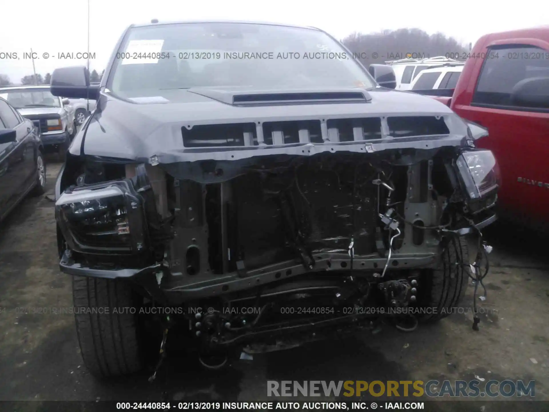 6 Photograph of a damaged car 5TFDY5F12KX783730 TOYOTA TUNDRA 2019