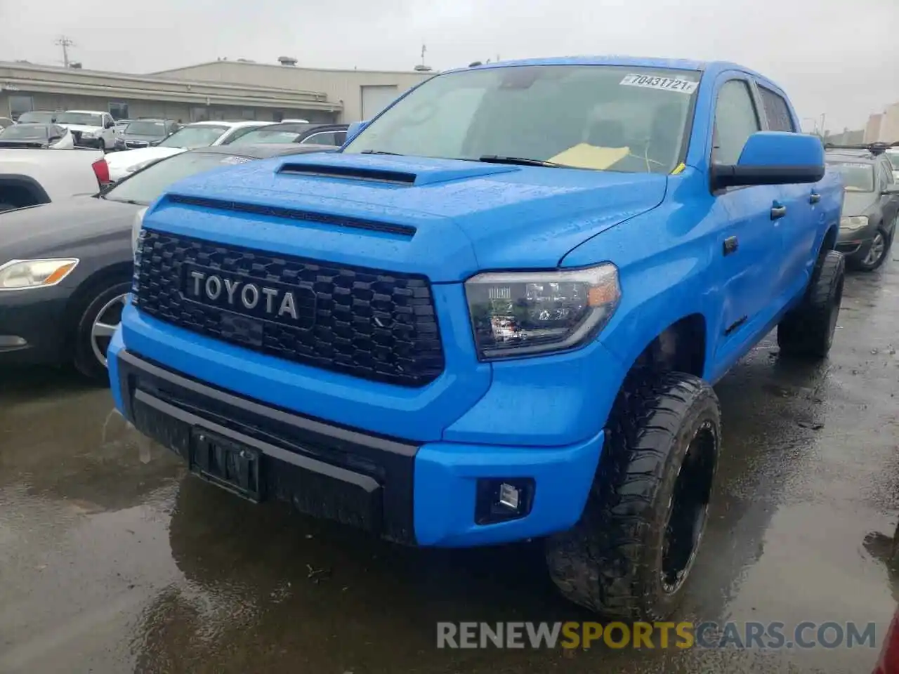 2 Фотография поврежденного автомобиля 5TFDY5F12KX792850 TOYOTA TUNDRA 2019