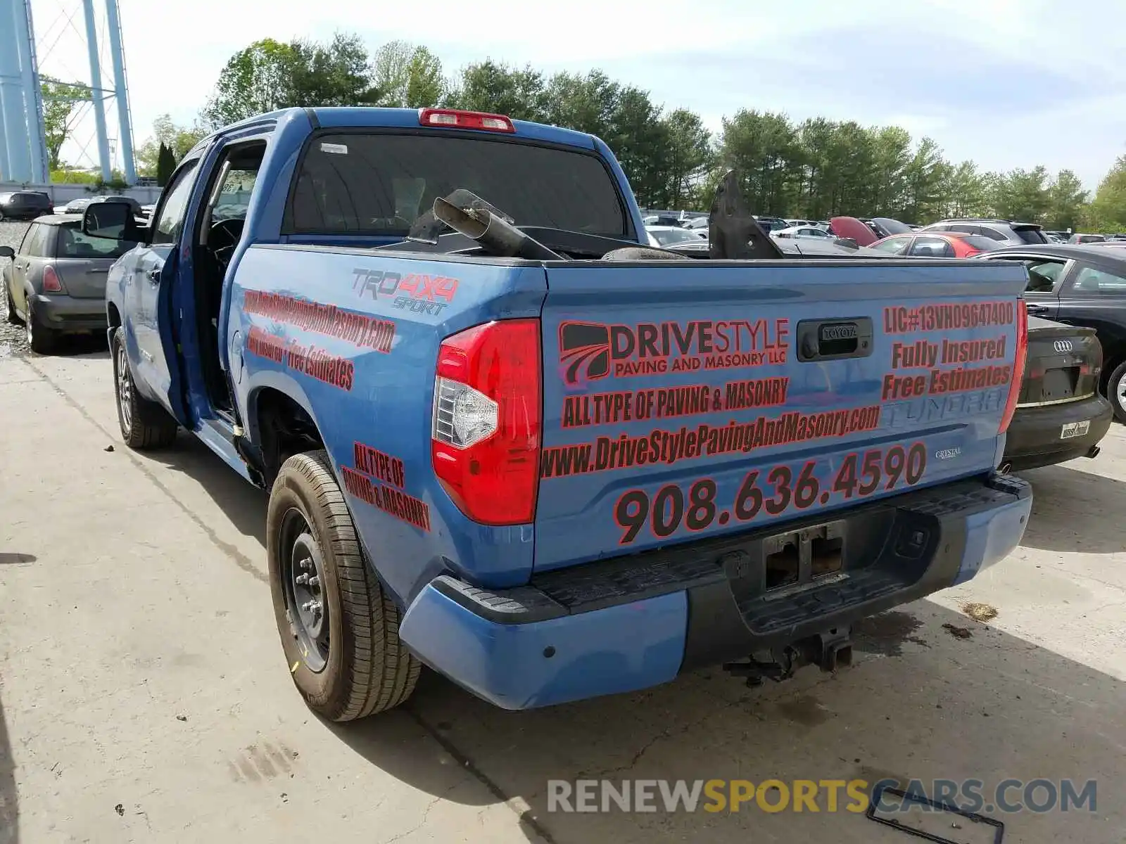 3 Photograph of a damaged car 5TFDY5F12KX798406 TOYOTA TUNDRA 2019