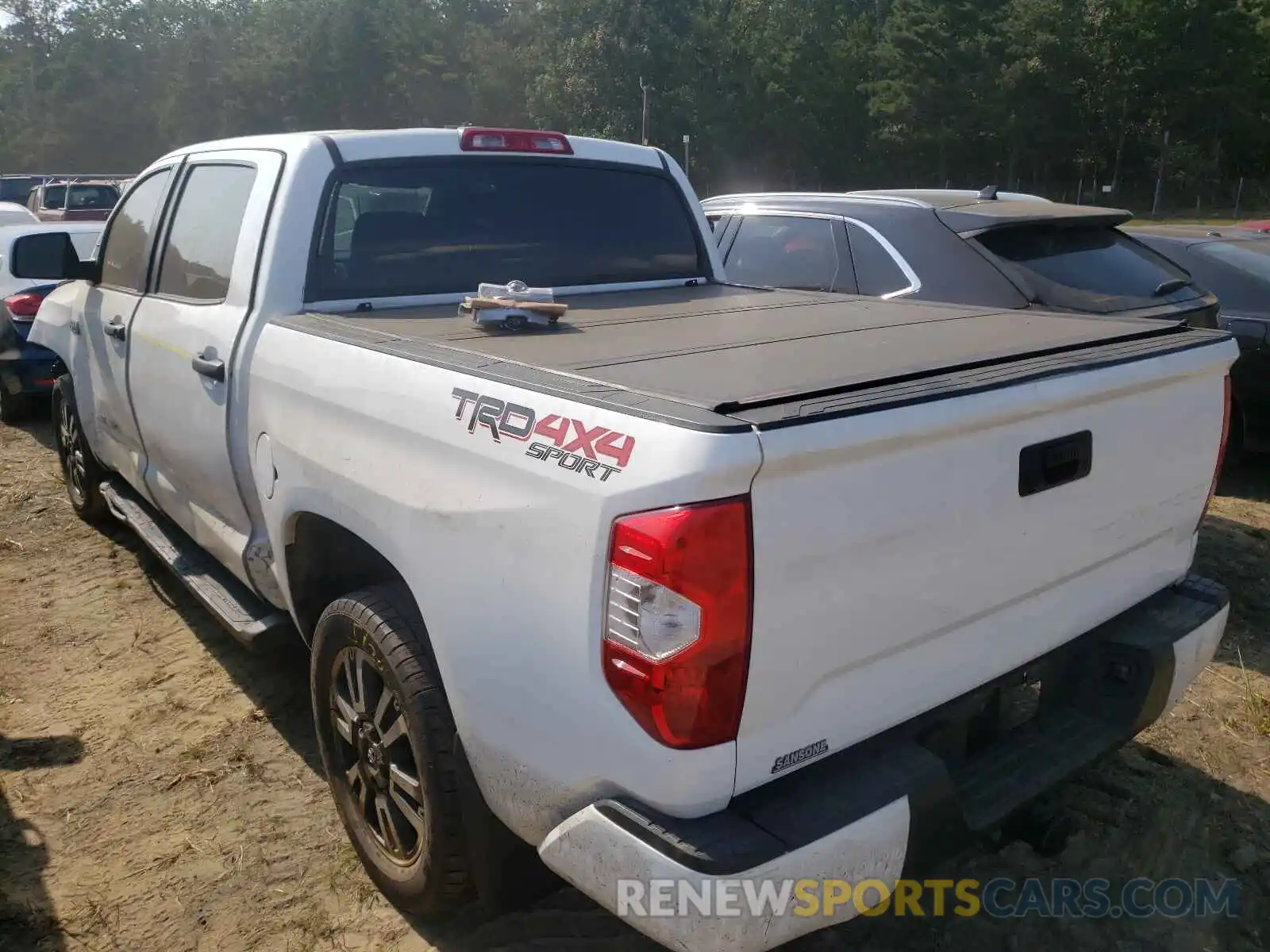 3 Photograph of a damaged car 5TFDY5F12KX812479 TOYOTA TUNDRA 2019