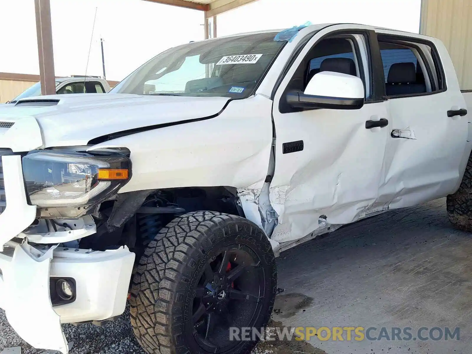 9 Photograph of a damaged car 5TFDY5F12KX822297 TOYOTA TUNDRA 2019