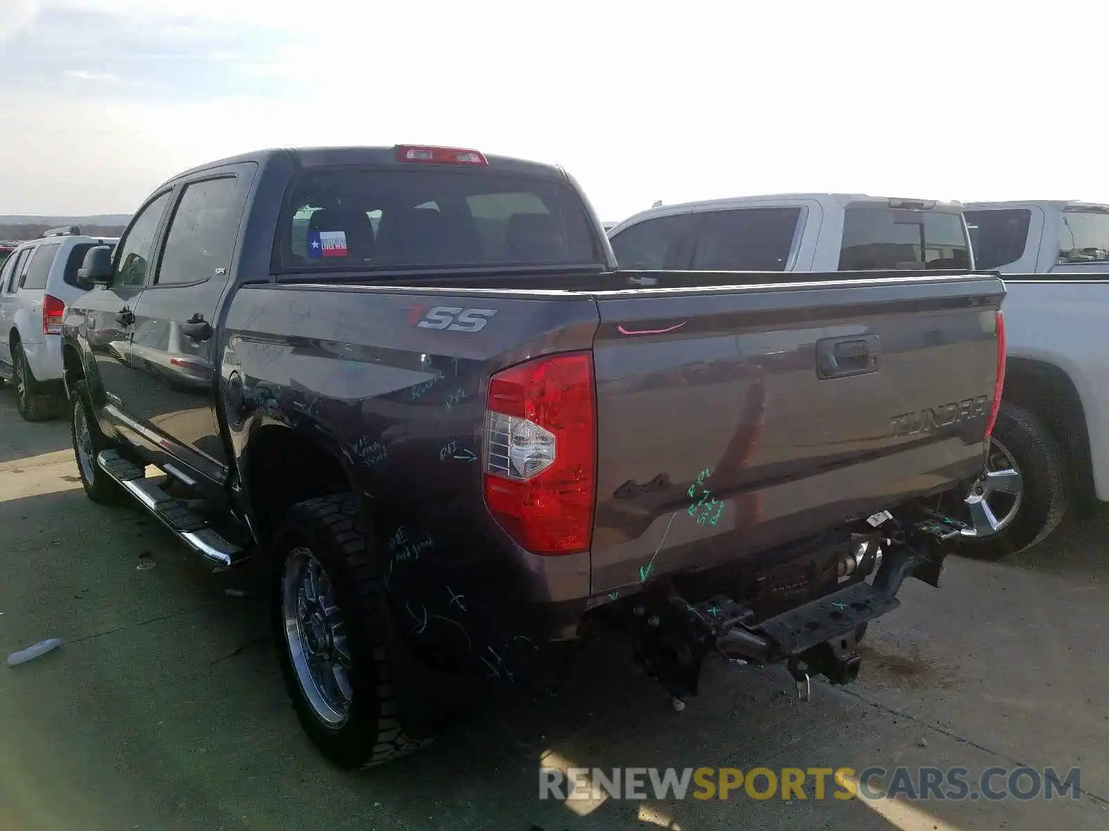 3 Photograph of a damaged car 5TFDY5F12KX825572 TOYOTA TUNDRA 2019