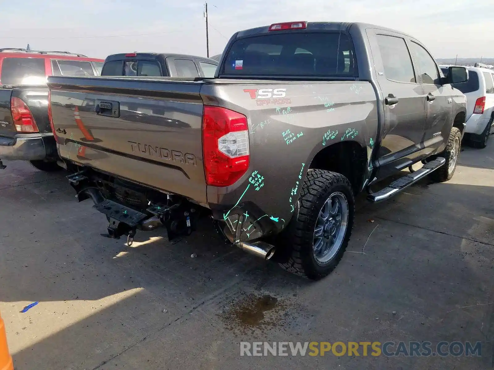 4 Photograph of a damaged car 5TFDY5F12KX825572 TOYOTA TUNDRA 2019