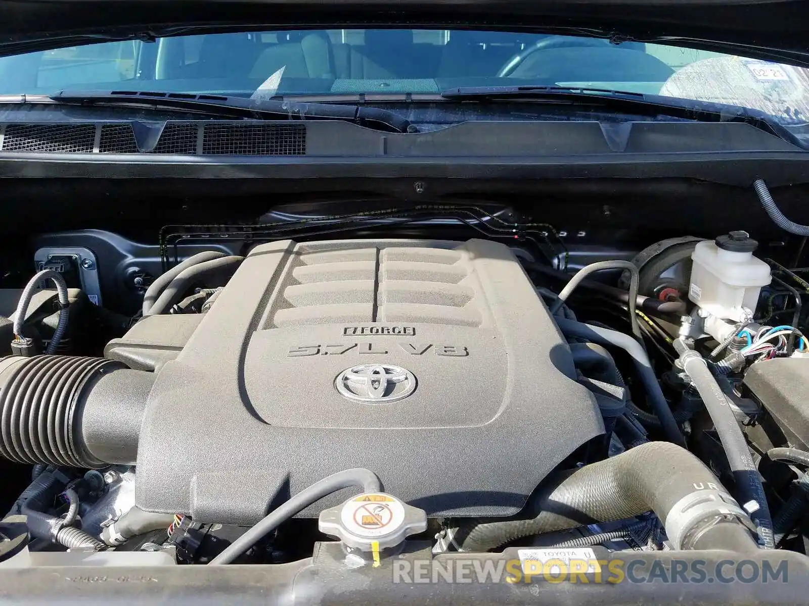 7 Photograph of a damaged car 5TFDY5F12KX825572 TOYOTA TUNDRA 2019