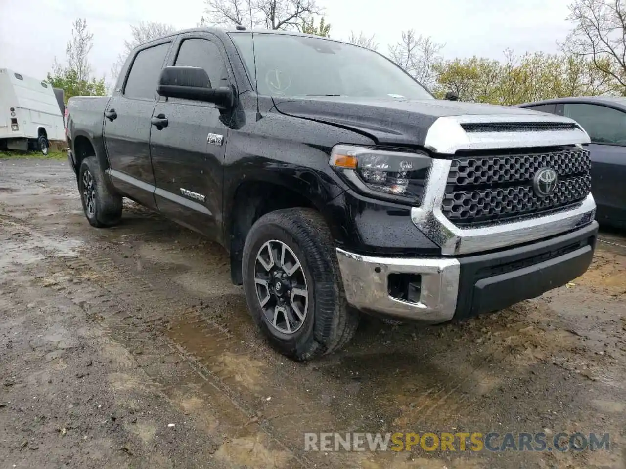 1 Photograph of a damaged car 5TFDY5F13KX801555 TOYOTA TUNDRA 2019