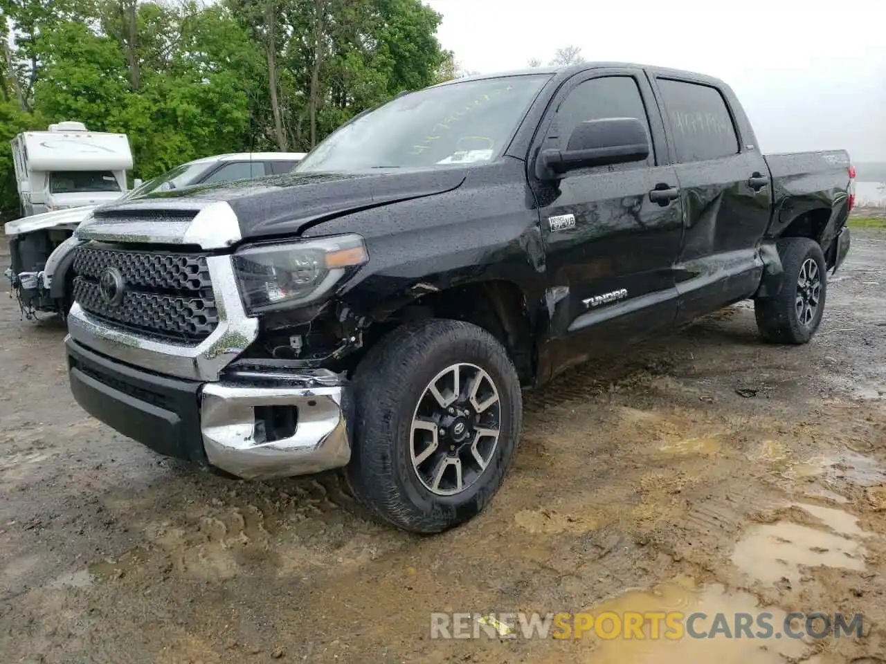 2 Photograph of a damaged car 5TFDY5F13KX801555 TOYOTA TUNDRA 2019