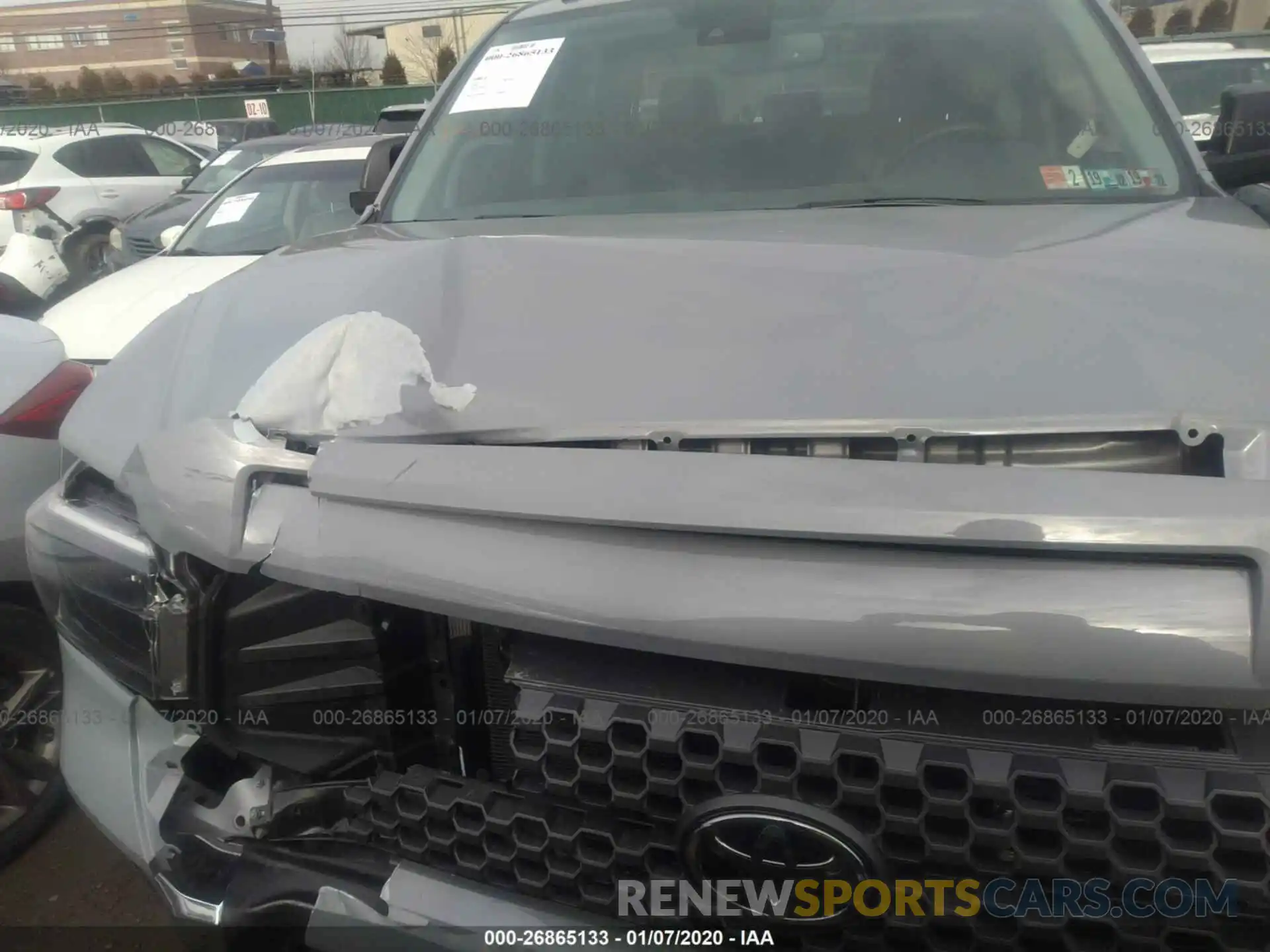 10 Photograph of a damaged car 5TFDY5F13KX808764 TOYOTA TUNDRA 2019