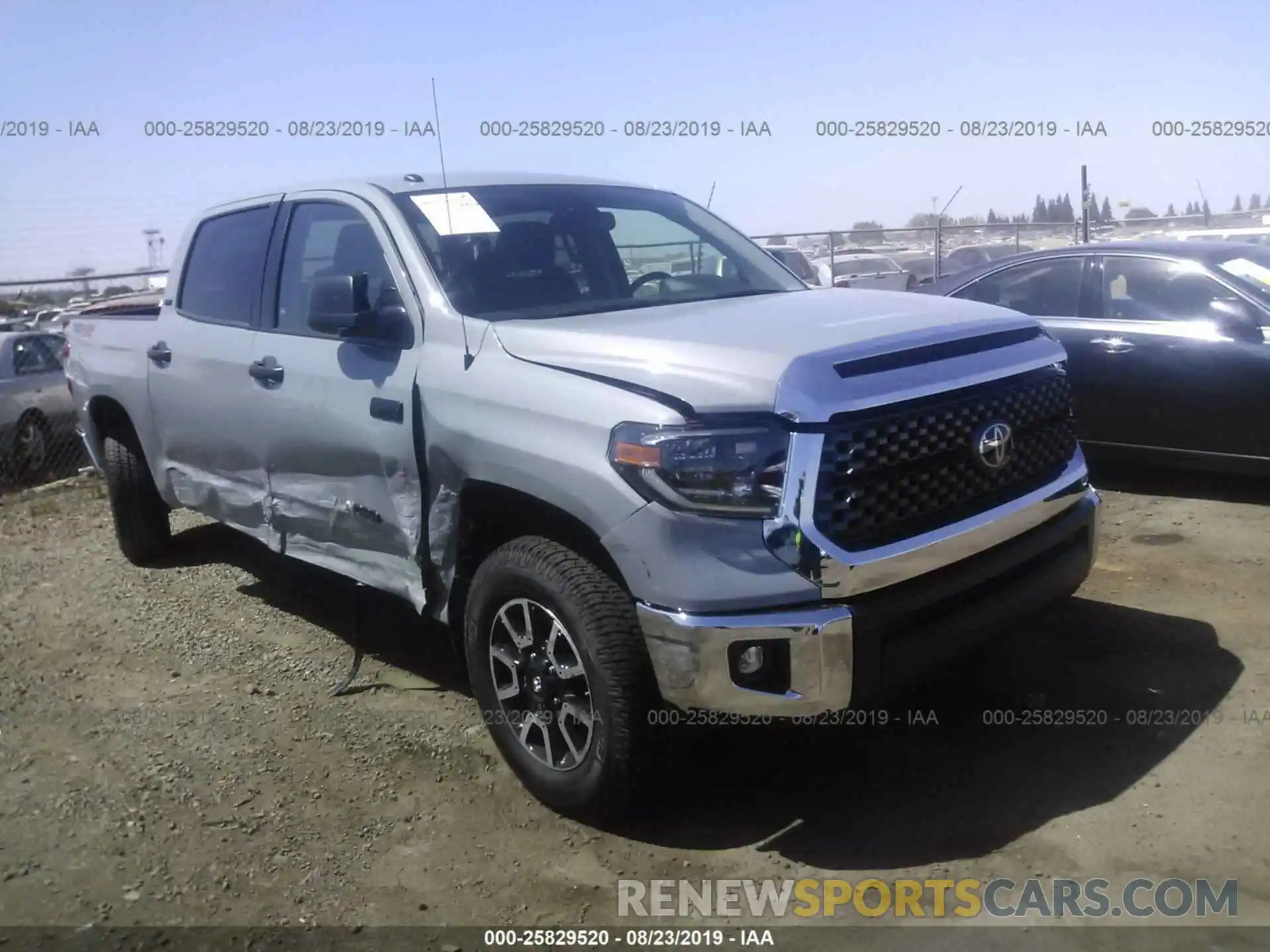 1 Photograph of a damaged car 5TFDY5F13KX848083 TOYOTA TUNDRA 2019